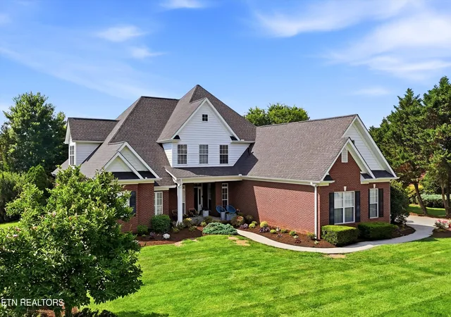 Photo 3 of Sale Pending at 12708 Watergrove Dr, Knoxville, TN 37922 | MLS# 1344233 | Listing updated on 2026-09-12