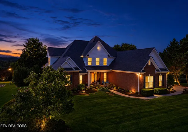 Photo 3 of Sale Pending at 12708 Watergrove Dr, Knoxville, TN 37922 | MLS# 1344233 | Listing updated on 2026-09-12