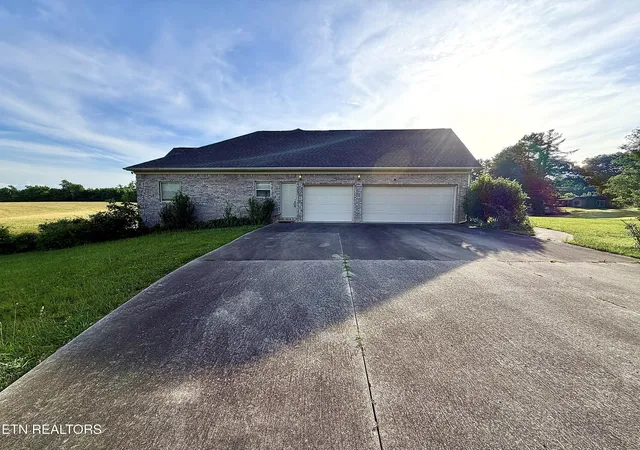 4th image of 1770 Buffalo Rd, Oneida, TN 37841 | MLS# 1343724