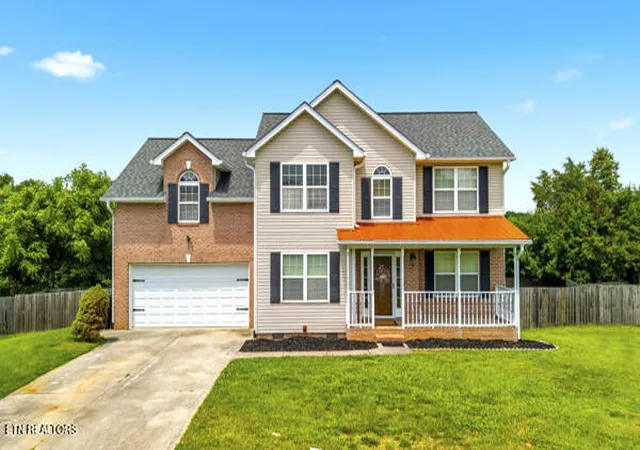 Homes for sale in Knoxville, TN | 4610 Lufkin Ln, Knoxville, TN 37918 | MLS# 1343963
