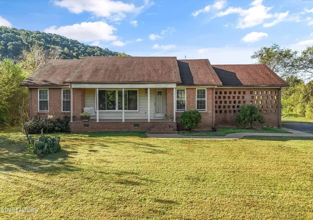 Homes for sale in Riceville, TN | 3731 Hwy 39w, Riceville, TN 37370 | MLS# 1343703