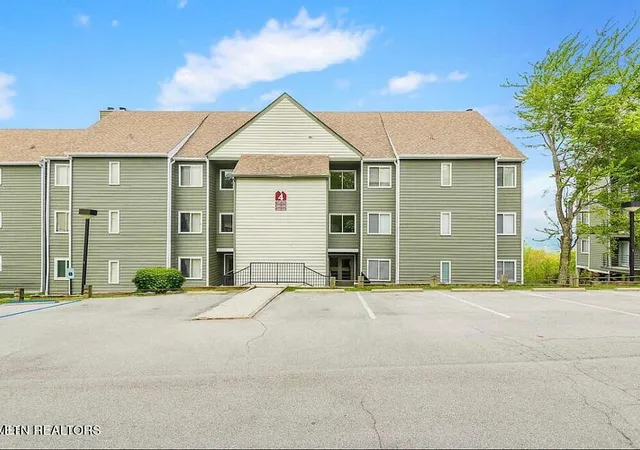 Homes for sale in Gatlinburg, TN | 1260 Ski View Dr #UNIT 4105, Gatlinburg, TN 37738 | MLS# 1343725