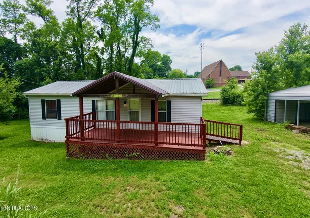 Homes for sale in White Pine, TN | 1529 Creamery St, White Pine, TN 37890 | MLS# 1344077