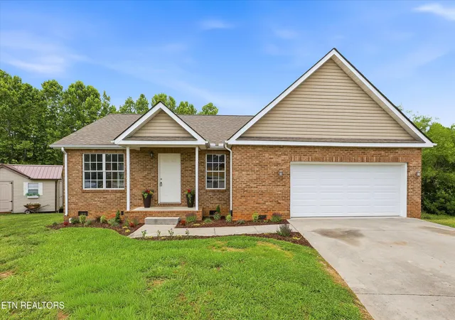 Homes for sale in Corryton, TN | 4400 Waldon Pond Ln, Corryton, TN 37721 | MLS# 1343756