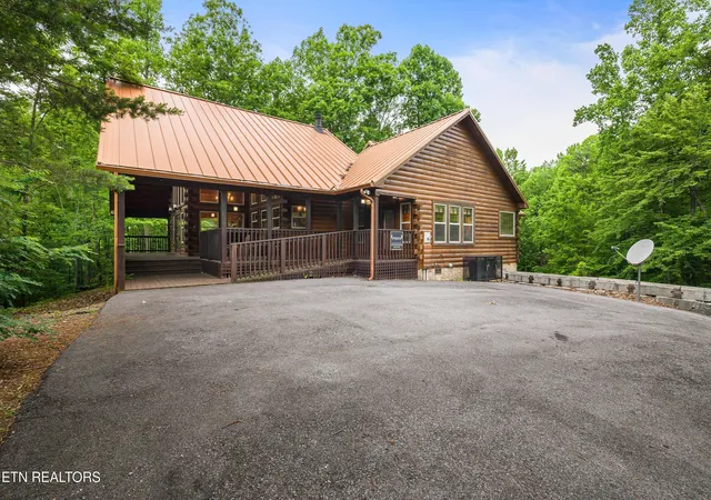 Photo 1 of Single family home for sale at 2650 Grassy Branch Loop, Sevierville, TN 37876 | MLS# 1343748 | Listing updated on 2026-06-06