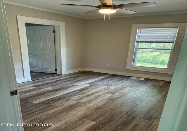 Photo 3 of Single family home for sale at 213 Connex St, Knoxville, TN 37914 | MLS# 1344871 | Listing updated on 2026-08-14
