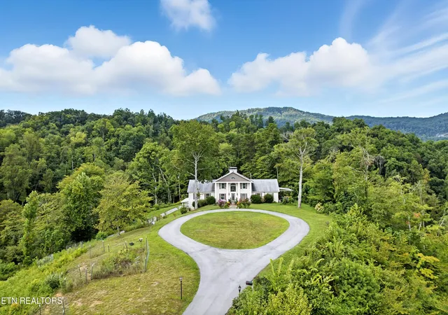 3rd image of 260 Meador Ln, Harrogate, TN 37752 | MLS# 1343791