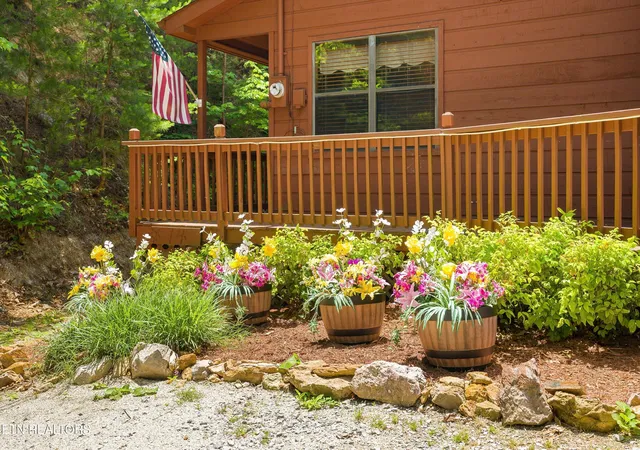 2nd image of 3456 Bear Mountain Ln, Sevierville, TN 37876 | MLS# 1343812