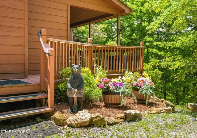 3rd image of 3456 Bear Mountain Ln, Sevierville, TN 37876 | MLS# 1343812