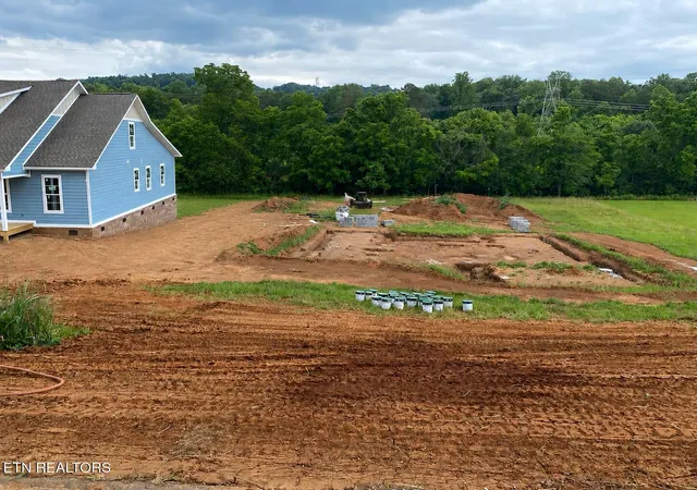 Photo 3 of Single family home for sale at 326 Roddy Branch Rd, Rockford, TN 37853 | MLS# 1343836 | Listing updated on 2026-07-14