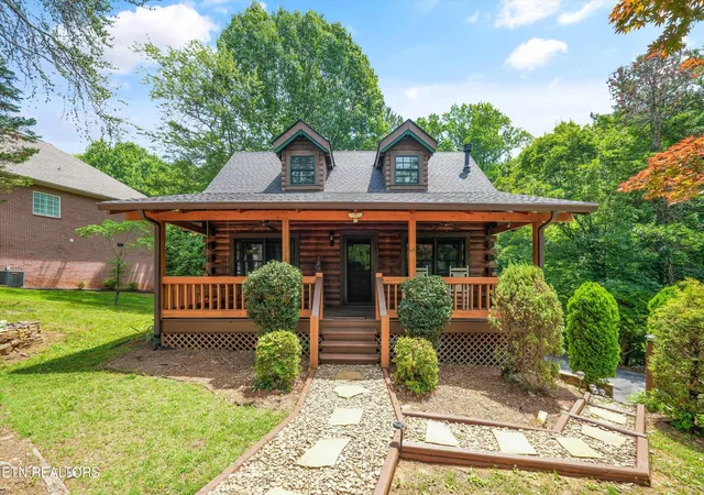 2nd image of 1408 Tomahawk Tr, Maryville, TN 37801 | MLS# 1343880