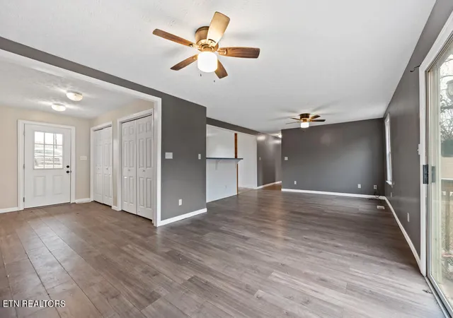 Photo 3 of Single family home for sale at 102 Lawton Rd, Oak Ridge, TN 37830 | MLS# 1343850 | Listing updated on 2026-06-11