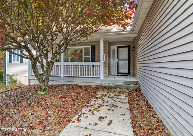 Photo 2 of Single family home for sale at 58 Loxley Ln, Crossville, TN 38558 | MLS# 1344008 | Listing updated on 2026-07-14