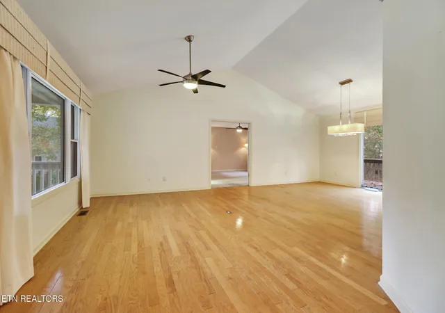 Photo 3 of Single family home for sale at 58 Loxley Ln, Crossville, TN 38558 | MLS# 1344008 | Listing updated on 2026-07-14
