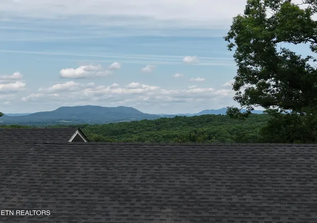 Photo 2 of Single family home for sale at 1518 Stony Point Rd, Knoxville, TN 37914 | MLS# 1344866 | Listing updated on 2026-08-03