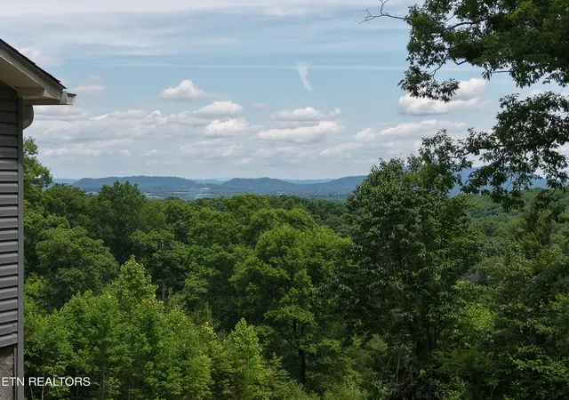 Photo 3 of Single family home for sale at 1518 Stony Point Rd, Knoxville, TN 37914 | MLS# 1344866 | Listing updated on 2026-08-03