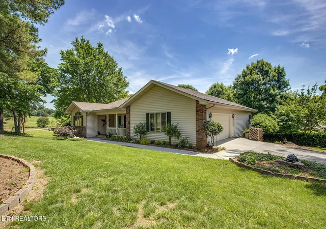 Homes for sale in Loudon, TN | 101 Piute Cir, Loudon, TN 37774 | MLS# 1344294