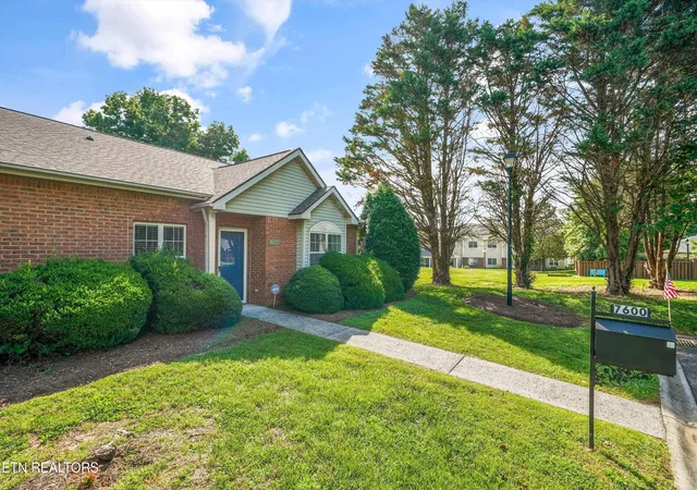 Photo 3 of Sale Pending at 7600 Pauline Way, Knoxville, TN 37938 | MLS# 1343894 | Listing updated on 2026-09-07