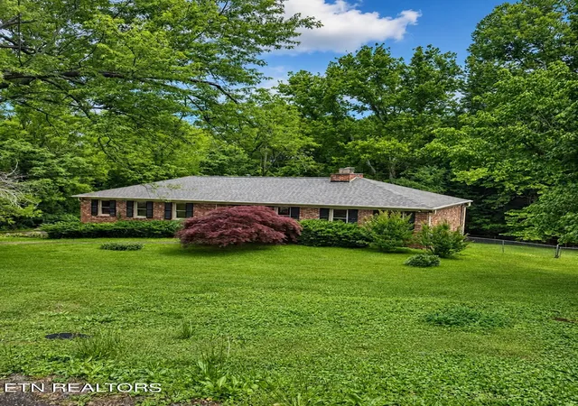 Photo 1 of Sale Pending at 5212 Yorktown Rd, Knoxville, TN 37920 | MLS# 1344046 | Listing updated on 2026-07-17