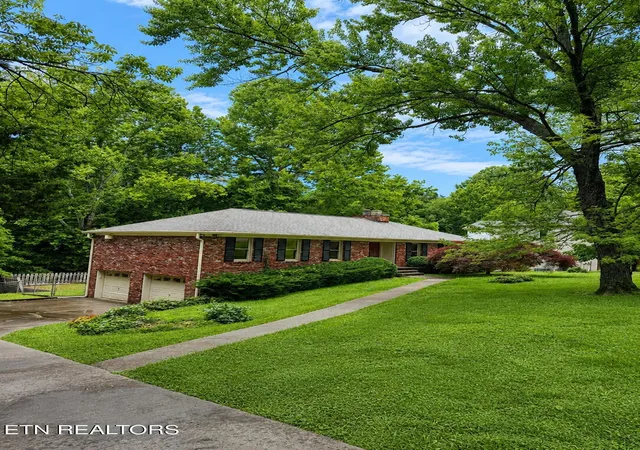 Photo 3 of Sale Pending at 5212 Yorktown Rd, Knoxville, TN 37920 | MLS# 1344046 | Listing updated on 2026-07-17