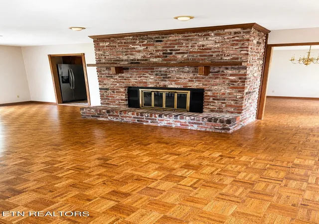 Photo 4 of Sale Pending at 5212 Yorktown Rd, Knoxville, TN 37920 | MLS# 1344046 | Listing updated on 2026-07-17