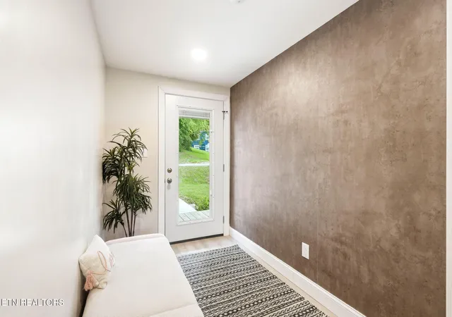 Photo 3 of Sale Pending at 6936 N Ruggles Fry Pike, Knoxville, TN 37924 | MLS# 1344520 | Listing updated on 2026-07-01