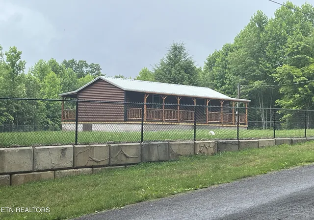 Homes for sale in Vonore, TN | 2240 Mt Pleasant Rd, Vonore, TN 37885 | MLS# 1344036