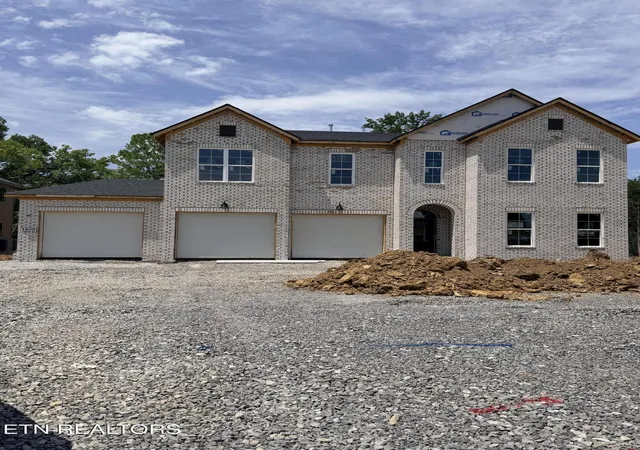 Homes for sale in Lenoir City, TN | 1629 Harvey Rd, Lenoir City, TN 37772 | MLS# 1343956