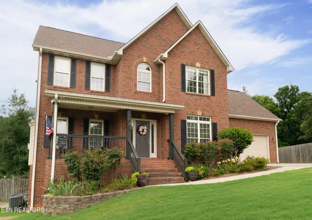 Homes for sale in Lenoir City, TN | 3560 Hirst Cir, Lenoir City, TN 37772 | MLS# 1344692