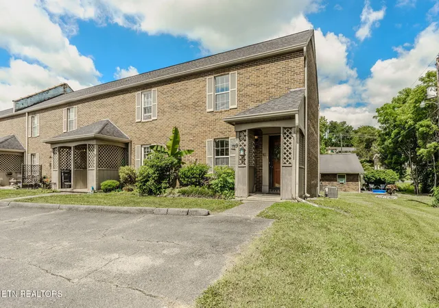 1st image of 405 Eastley Ct #9, Kingsport, TN 37660 | MLS# 1345116