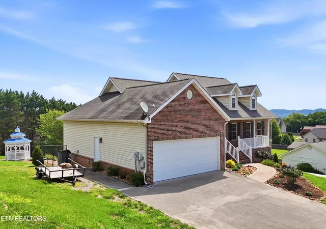 Homes for sale in Sevierville, TN | 2605 Covington Cir, Sevierville, TN 37876 | MLS# 1344166
