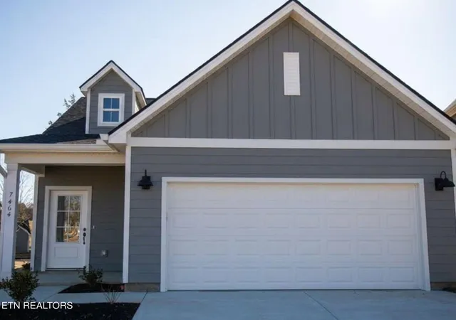Homes for sale in Knoxville, TN | 7464 Sun Blossom Ln #197, Knoxville, TN 37924 | MLS# 1344462