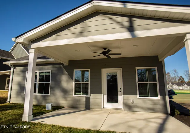 Homes for sale in Knoxville, TN | 7464 Sun Blossom Ln #197, Knoxville, TN 37924 | MLS# 1344462