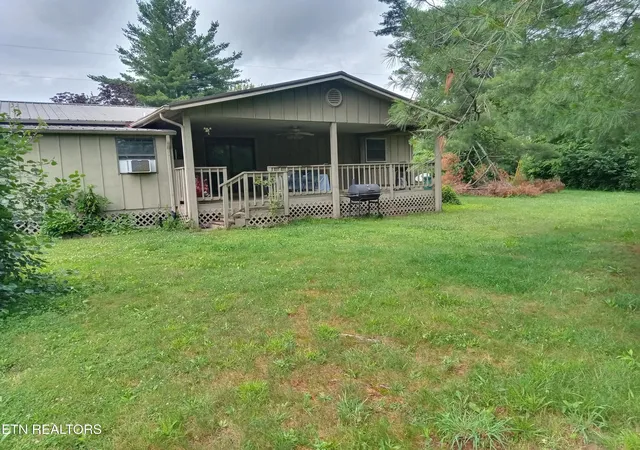 Photo 3 of Single family home for sale at 3281 Ne Tabor [oop Hwy, Crossville, TN 38571 | MLS# 1344211 | Listing updated on 2026-07-22