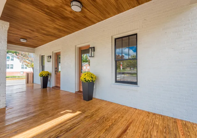 2nd image of 2550 E 5th Ave, Knoxville, TN 37914 | MLS# 1345926