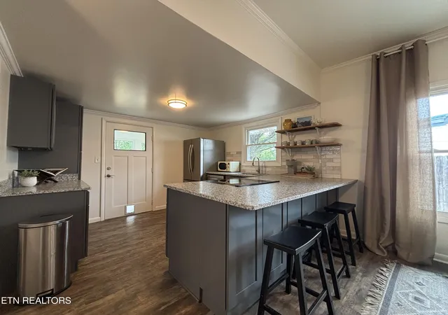 3rd image of 1724 Minnis Ave, Knoxville, TN 37920 | MLS# 1344177