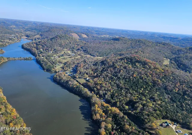 Homes for sale in Carthage, TN | 57 Lakeside Dr, Carthage, TN 37030 | MLS# 1344032