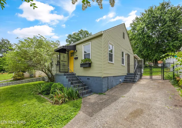 1st image of 508 E Columbia Ave, Knoxville, TN 37917 | MLS# 1344062