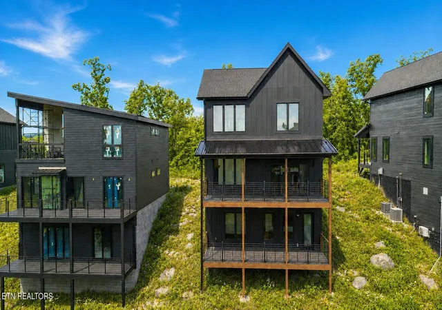 Photo 2 of Single family home for sale at 1234 Reedmont Way, Sevierville, TN 37876 | MLS# 1344707 | Listing updated on 2026-09-17