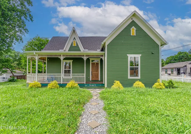 1st image of 413 E Inskip Dr, Knoxville, TN 37912 | MLS# 1344186