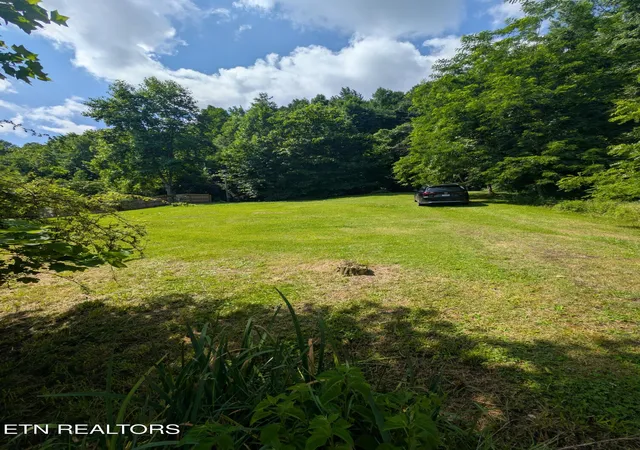 Homes for sale in Middlesboro, KY | 0 Bowling Rd, Middlesboro, KY 40965 | MLS# 1344123