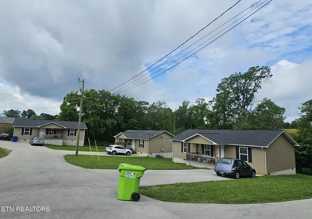 1st image of 823 Peavine Rd, Crossville, TN 38571 | MLS# 1344110
