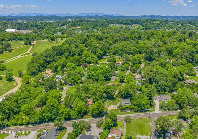Homes for sale in Knoxville, TN | 509 Highland Hills Rd, Knoxville, TN 37919 | MLS# 1344113