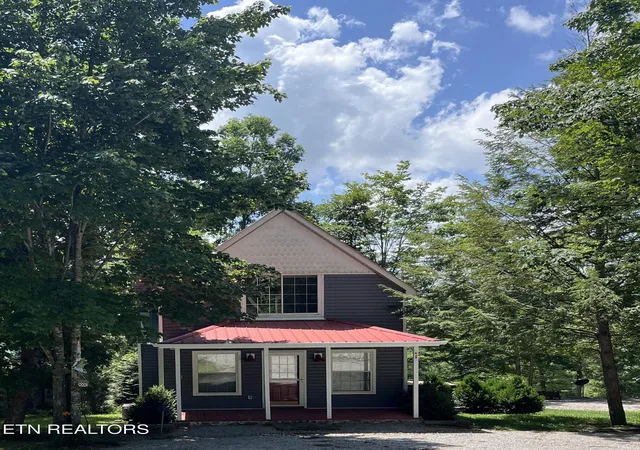 Homes for sale in Jamestown, TN | 152 Ridge Point Rd, Jamestown, TN 38556 | MLS# 1346963