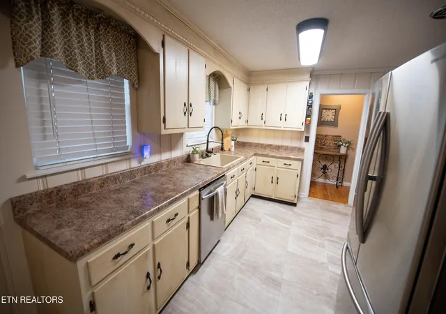 Photo 4 of Single family home for sale at 819 Keith Ln, Athens, TN 37303 | MLS# 1344279 | Listing updated on 2026-09-23