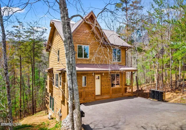 Photo 1 of Sale Pending at 2009 Smoky Cvs Rd, Sevierville, TN 37876 | MLS# 1344121 | Listing updated on 2026-10-09