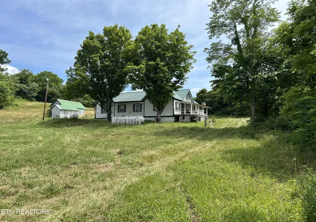 Homes for sale in Thorn Hill, TN | 2088 Clinch Valley Rd, Thorn Hill, TN 37881 | MLS# 1344865