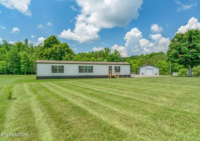 Homes for sale in Tellico Plains, TN | 286 Jd Farms Rd, Tellico Plains, TN 37385 | MLS# 1344411