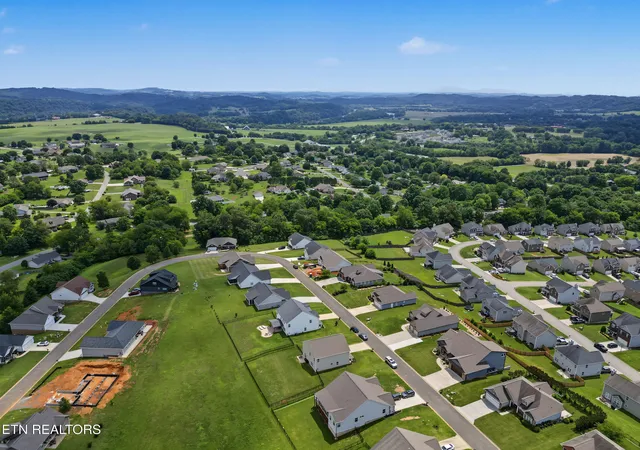 Homes for sale in Sevierville, TN | 2738 Vista Meadows Ln, Sevierville, TN 37876 | MLS# 1346120