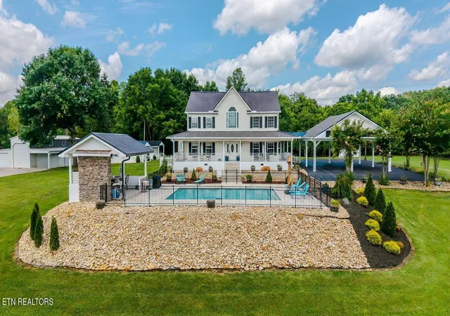 Photo 1 of Single family home for sale at 1531 Providence Hills Rd, Sevierville, TN 37876 | MLS# 1345912 | Listing updated on 2026-10-08